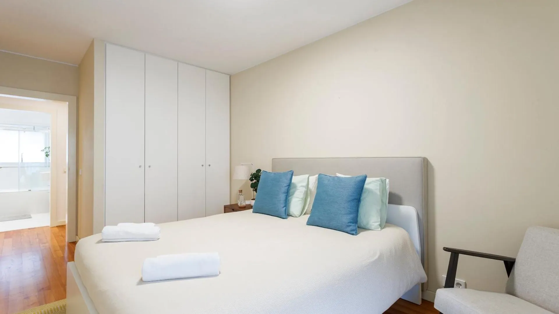 Shared Accommodation In Bairro Alto - Chiado Lisbon 0*,