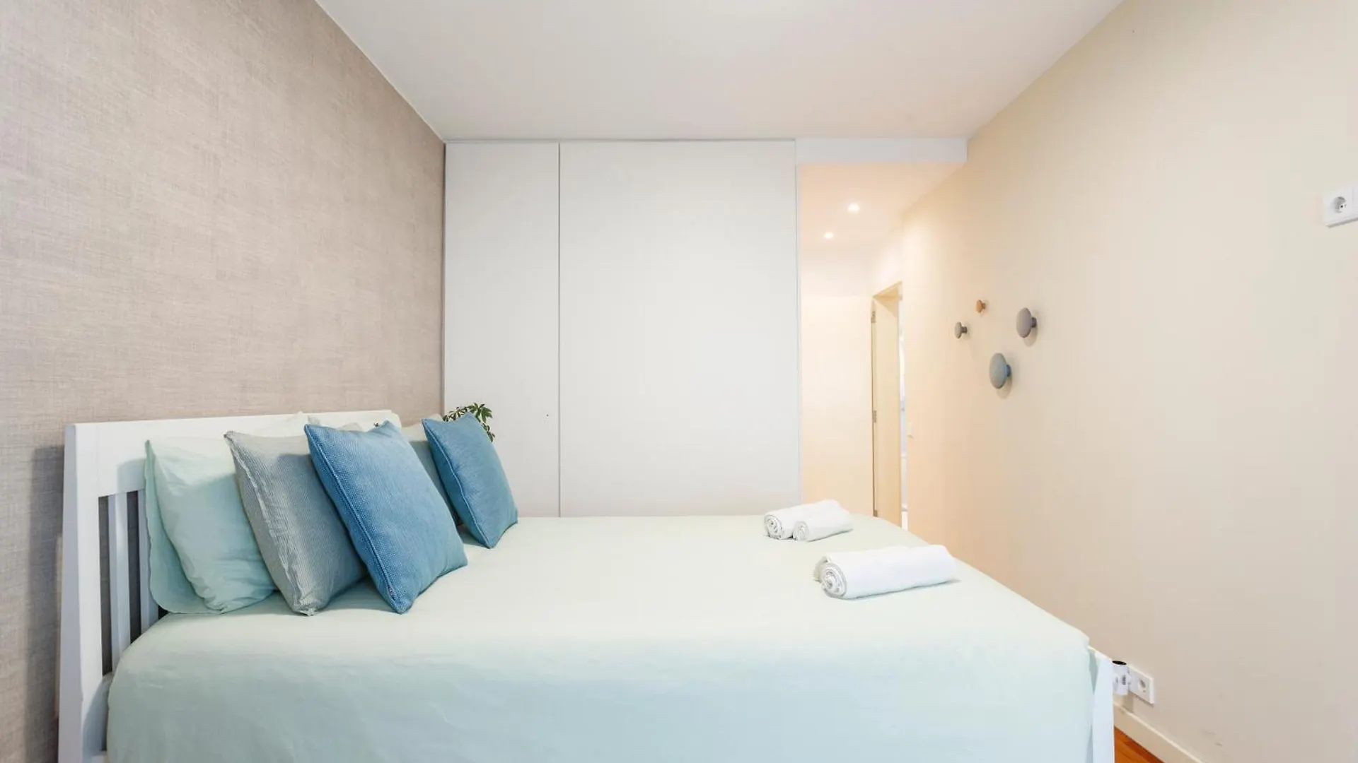 Shared Accommodation In Bairro Alto - Chiado Lisboa